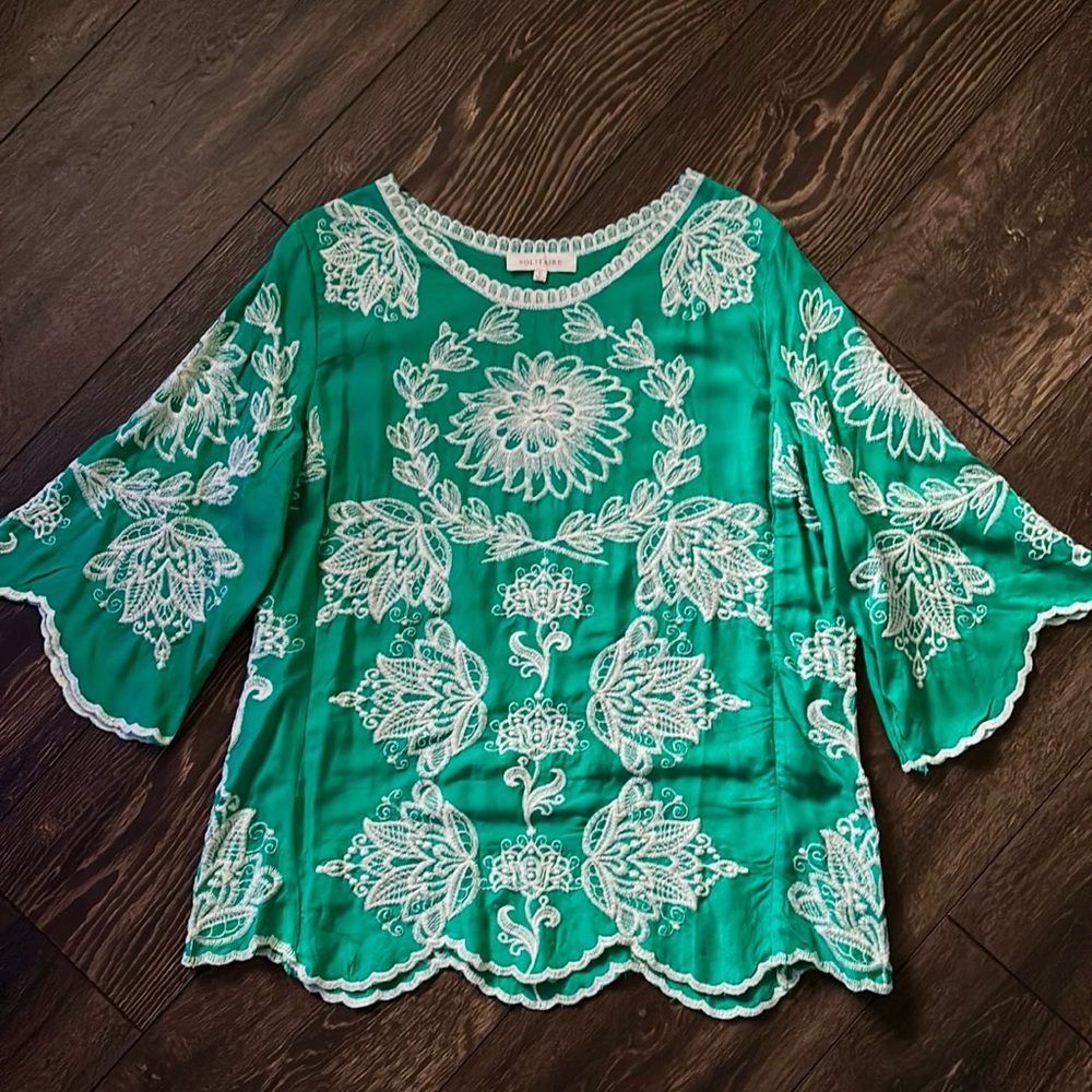 Solitaire blouse